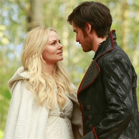 when do emma and hook sleep together